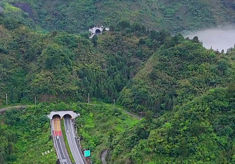 湖南高速探索发布“车路云·听”智能体
